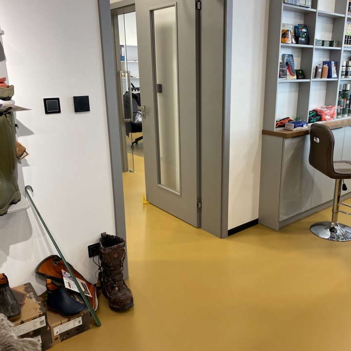 Obchod Hrádek - designová podlaha