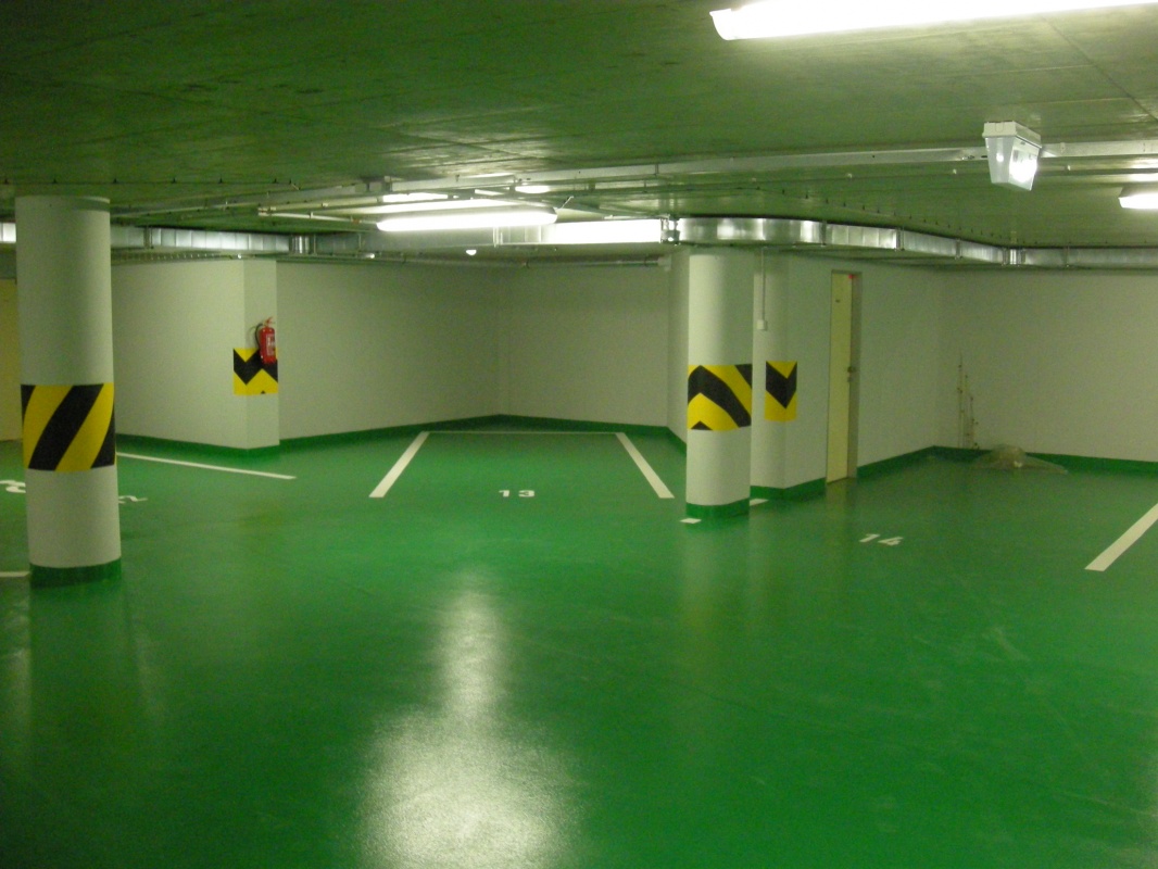 Nové podlahy v garážích