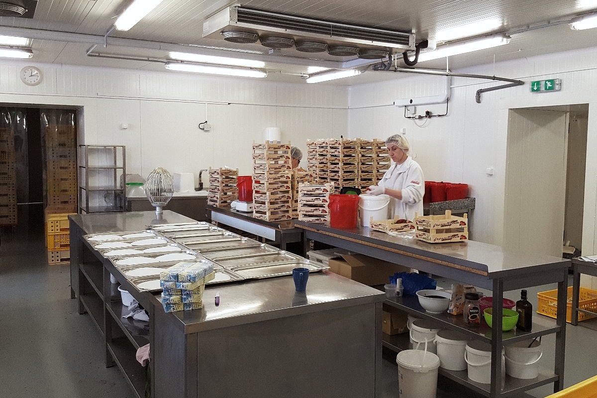 Podlahy a podlahové stěrky v komerčních prostorech