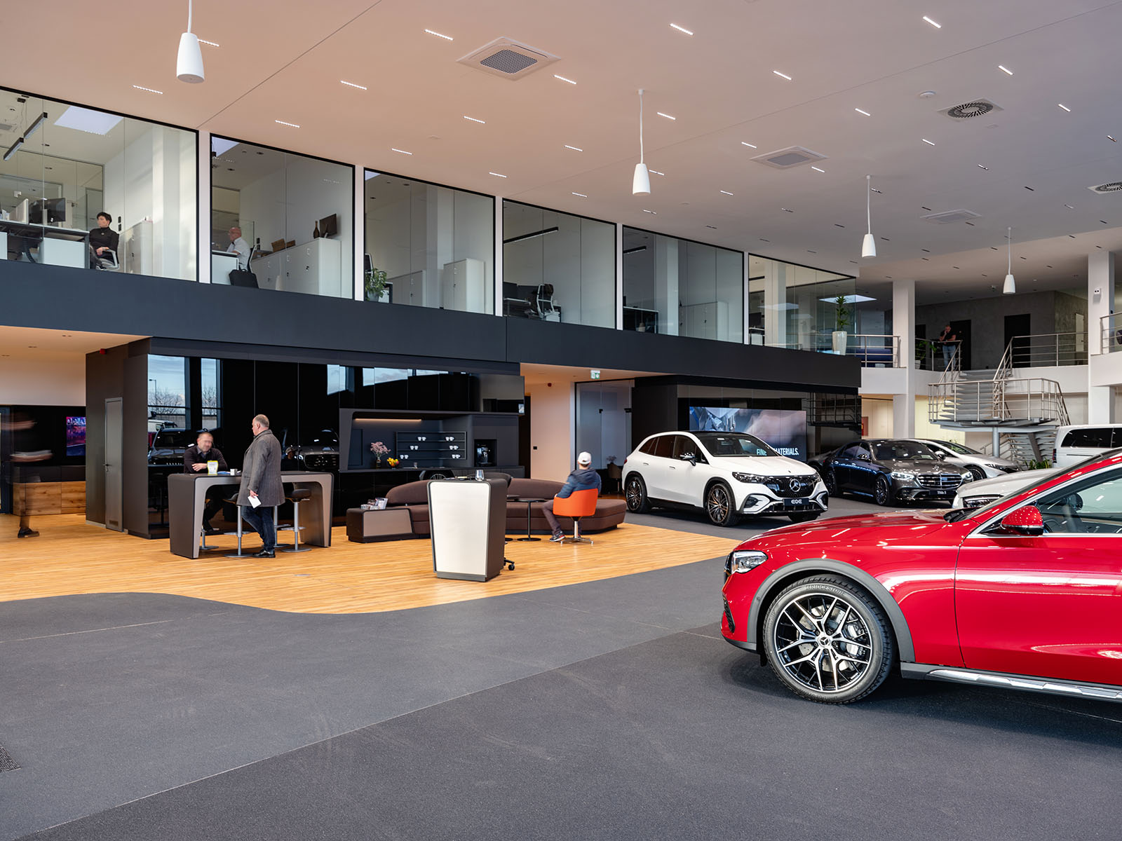Showroom Mercedes Benz