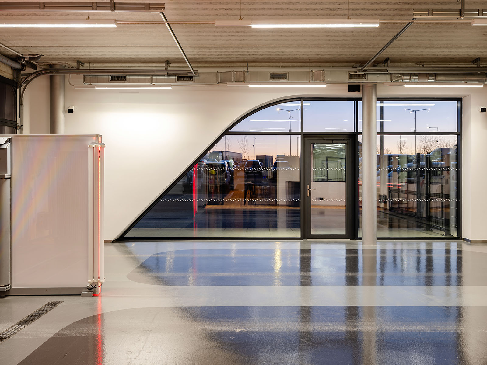 Showroom Mercedes Benz